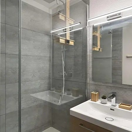 Apartment Renove 4 Pers Avec Vue Mer, Clim Et Parking - Fr-1-225c-500 *